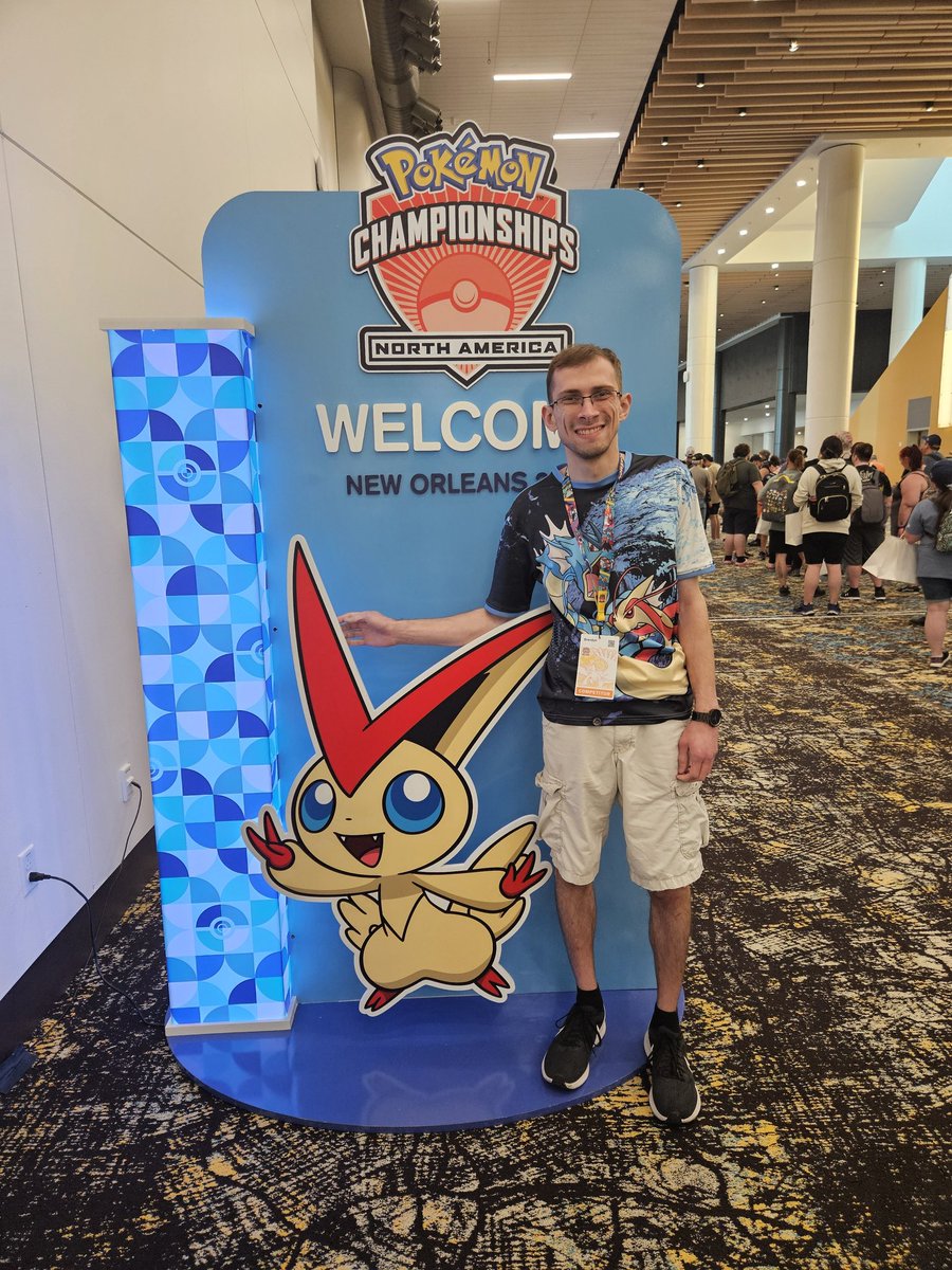 I have made it to NAIC! May Victini bless me with wins #PlayPokemon shout out to <a href="/DruryJadrury71/">GeneralPizzaman➡️PITTSBURGH</a> <a href="/eFiveTweets/">W. Ryan Ferry</a> <a href="/swalt_joggin/">swalt</a> to being my company for the long car ride!