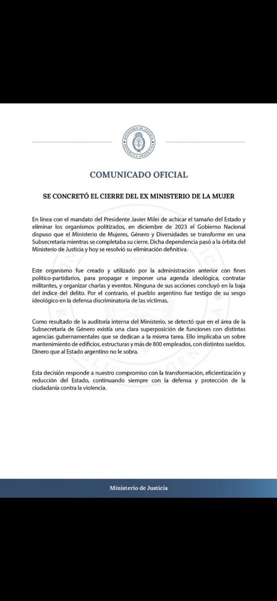 luciacirmi_'s tweet photo. El Ministerio no le salía al Estado nada (era 0,02 de todo el gasto de la administración pública). Acompañó a 1 millón de mujeres e instaló preguntas en la sociedad que ningún cierre va a borrar. Si no hubiera cuestionado privilegios, a nadie le molestaría su existencia. https://t.co/ASRwaIpGU7