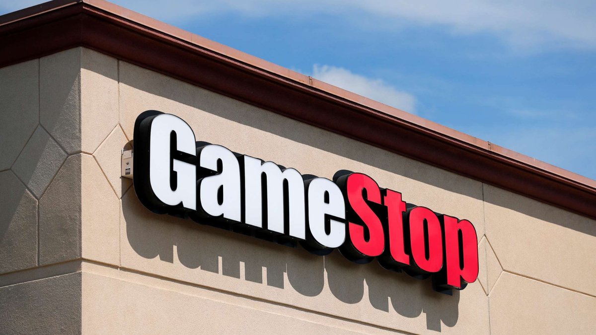 BREAKING: GameStop, $GME, short sellers have now lost $2.1 billion today, per <a href="/KobeissiLetter/">The Kobeissi Letter</a> calculations.