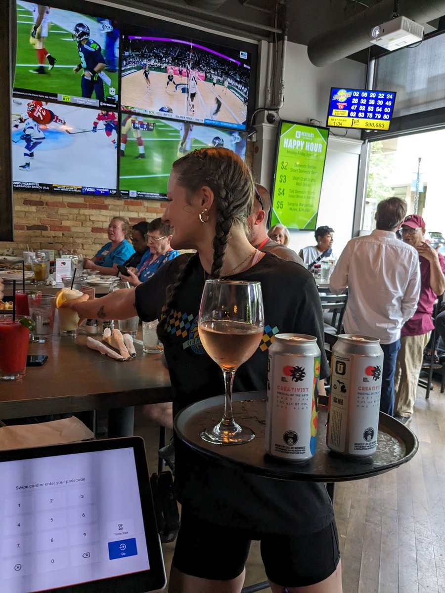 FestivalGR's tweet photo. Thanks for those who came out to celebrate our partnership with @LostArtBrew for our special brew, Creativity to benefit Festival of the Arts ! Stop by the Brewhouse or any @uccellosinc location this month! Get it before it's gone! https://t.co/zbVVrY4trO