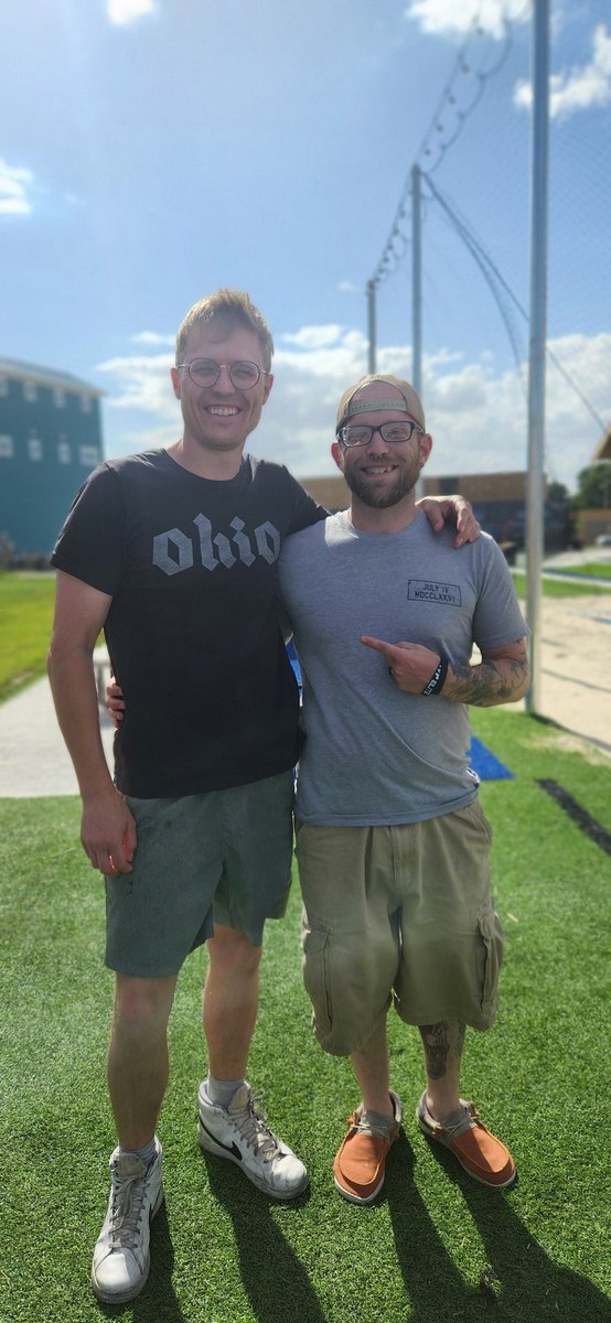 1beardedwarrior's tweet photo. Two gamer dudes meet IRL @itsOGPickle https://t.co/mQojgxRHvy