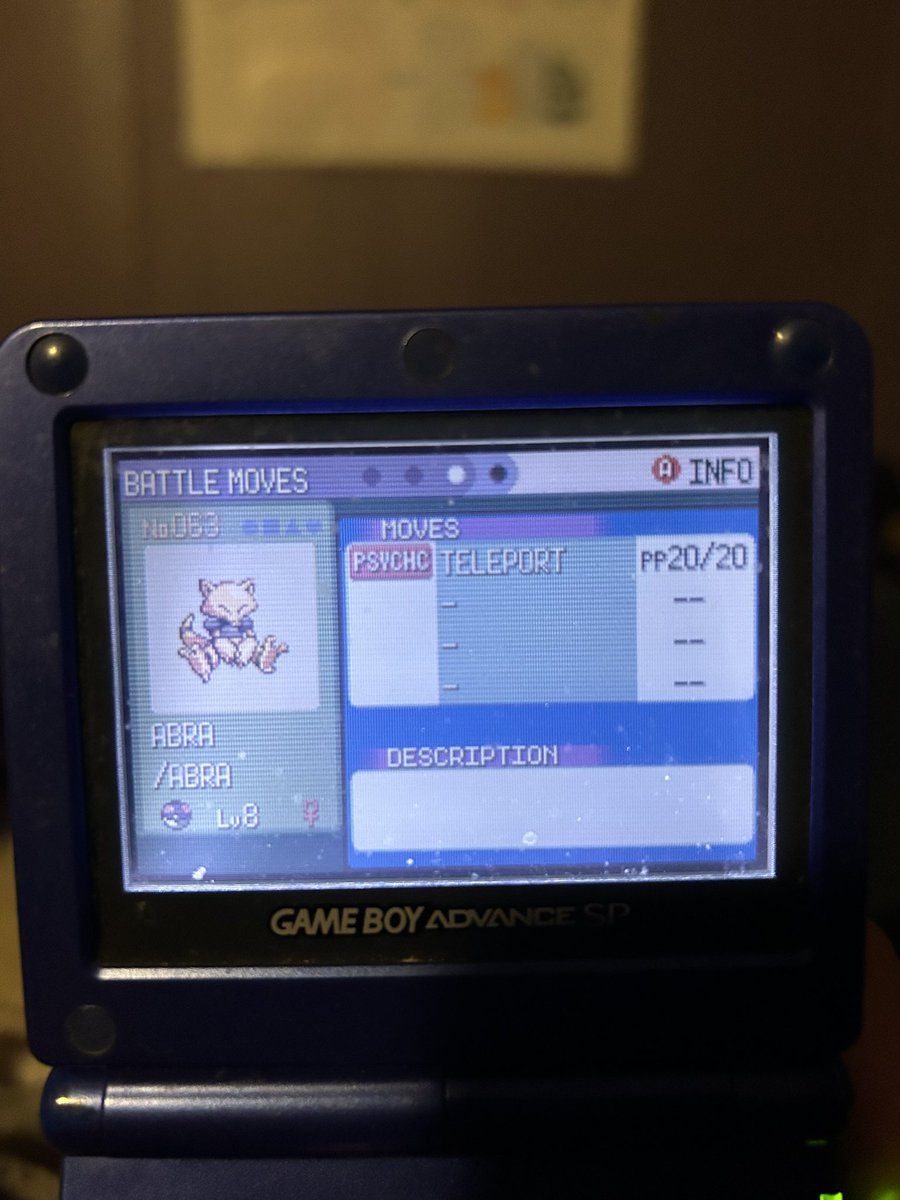 RomaBPM's tweet photo. Random Shiny Abra (literally the second abra in general I found) while trying to thief twisted spoons! Second random shiny I found on this Emerald Master File, same nature too so curious if it’s an RNG clone! https://t.co/w4uwwFx9Yx