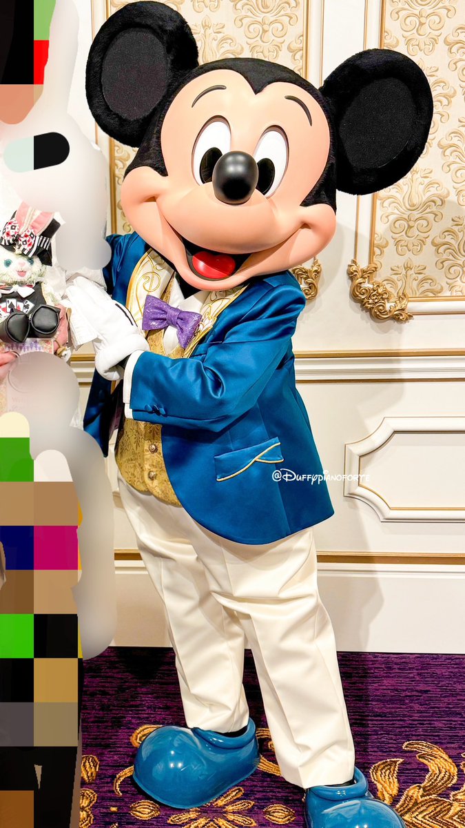 今日の朝もラ・リベリュールでミッキーに会いました。よんたお母さん(<a href="/Geratabr2/">た۞たたん兄弟☪︎⋆よんたかーさん</a> )のアリスコスを着たジェラくんも大喜びでした。ありがとうございました♪