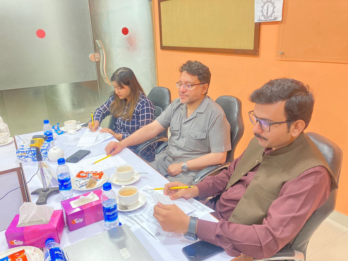 PTCCSindh's tweet photo. PTCCS WNTD'24 | Table Talk Discussion Health Experts &amp; Businessman on Tobacco Control at Federation of Pak. Chambers of Commerce &amp; Industries  @FPCCIOfficial  #PTCCS #worldnotobaccoday #tobaccofreegeneration #tobaccofreesindh @FCTCofficial @WHO @VitalStrat @khashmi76 @federal_tcc https://t.co/Dma7pYlXI4
