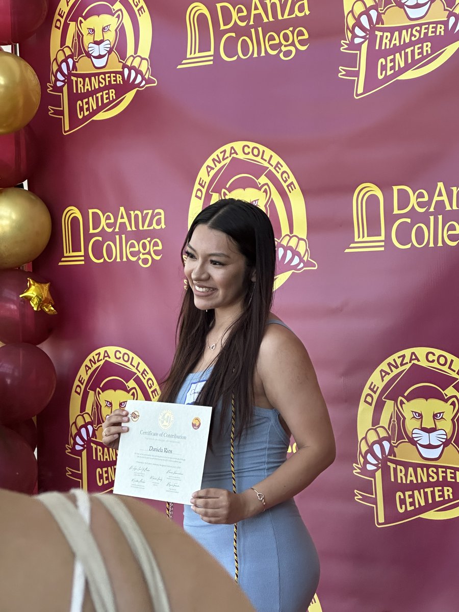 deanza_college's tweet image. 🏆  The Transfer Center Achievement Celebration was great! As always, our students are transferring to all of the terrific #UniversityofCalifornia and #CSUs, plus other amazing universities like @Columbia, @Stanford, @MIT and many more 🧑‍🎓deanza.edu/graduation #TopsinTransfer
