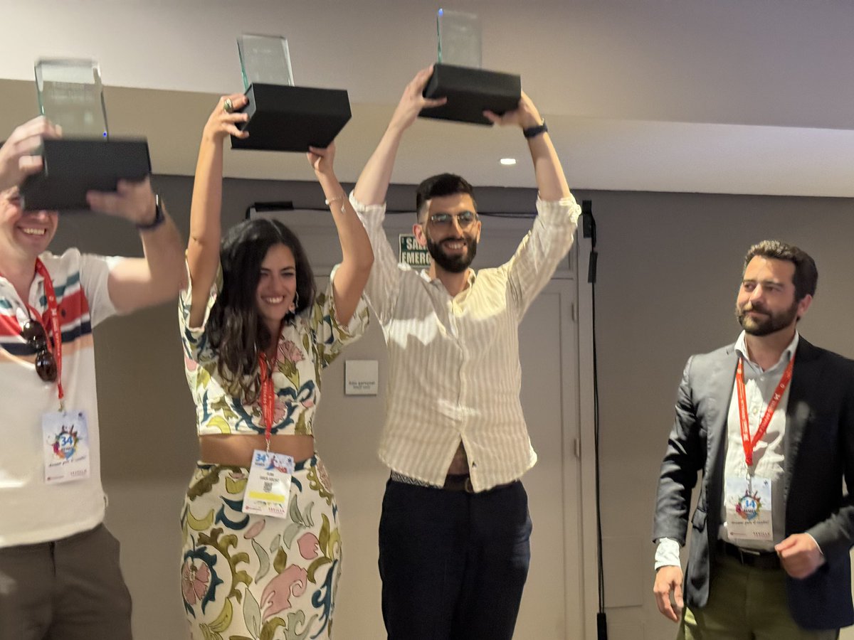 Ganadores del VII Torneo de ecografía de EcoSEMES en #Semes2024 #Sevilla 
Agradecimiento a <a href="/Sonosite/">FUJIFILM Sonosite</a> por los trofeos y soporte ecografico.
Gracias a l@s compañer@s de <a href="/ecoSEMES_/">ecoSEMES</a> 
Un éxito!