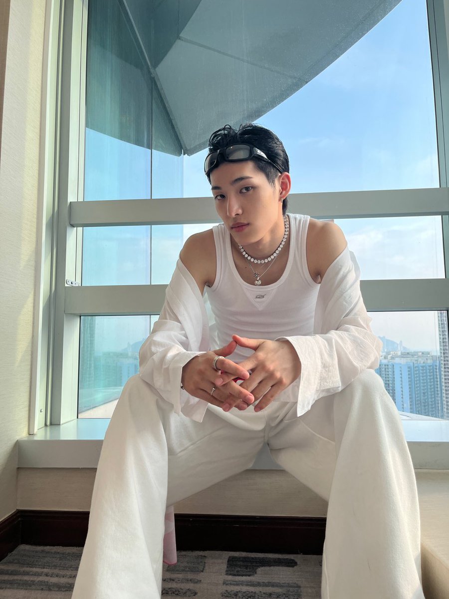 82Message's tweet photo. [#찬이러그]
photo dump? 📹

#82MAJOR #82메이저 #에이티투메이저
#윤예찬 #YOONYECHAN https://t.co/07ovP1Upaq