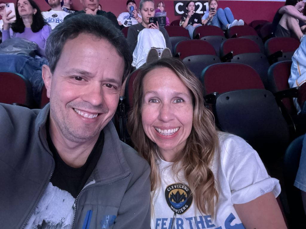 MistyFontana's tweet photo. Need the win! Go Monsters! #FearTheDepths  @monstershockey https://t.co/y0aU5xWsrT
