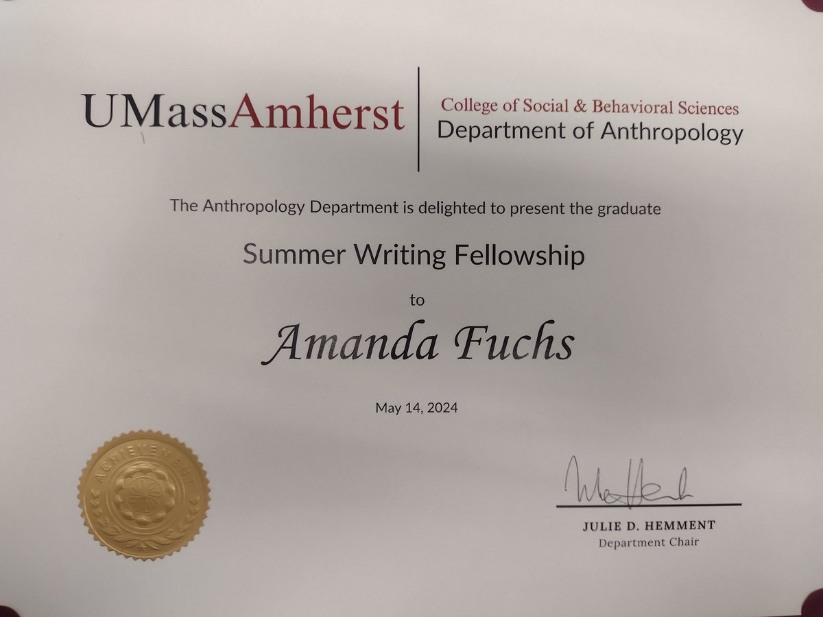 MandyMonkey02's tweet photo. Oh hey, I got an award 🤗 I missed the special luncheon bc I was sick, but it was nice to find this in my dept mailbox today ☺️☺️☺️ yay #science! @UMass_anthro @UMassGradSchool @KindaCamp  @KasankaTrust #dissertationwriting #fieldwork #Zambia #baboonlife #GRATEFUL thnx! 💚🐒🇿🇲🌍 https://t.co/ZuvXiICwzA