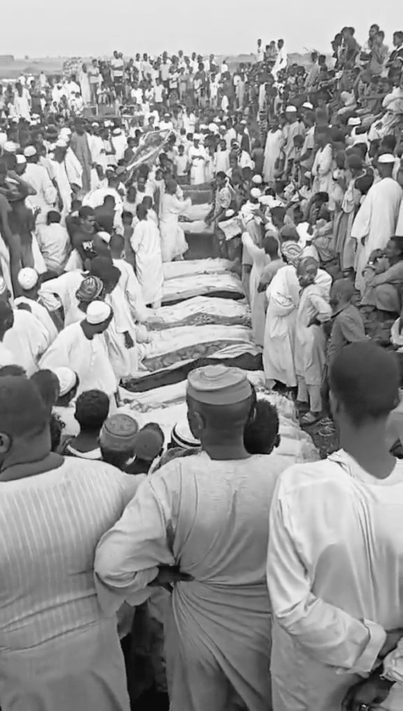 Tik_Shanks's tweet photo. أما السودان فلا باكِ ولا بواكِ تسمع لأهله 
اللهم استودعناك السودان 
أما من كان له يد فيما يحصل لأهلنا في السودان فعند الله تجتمع الخصوم 
#السودان #Sudan #ودالنورة https://t.co/XVVdvmhqhv