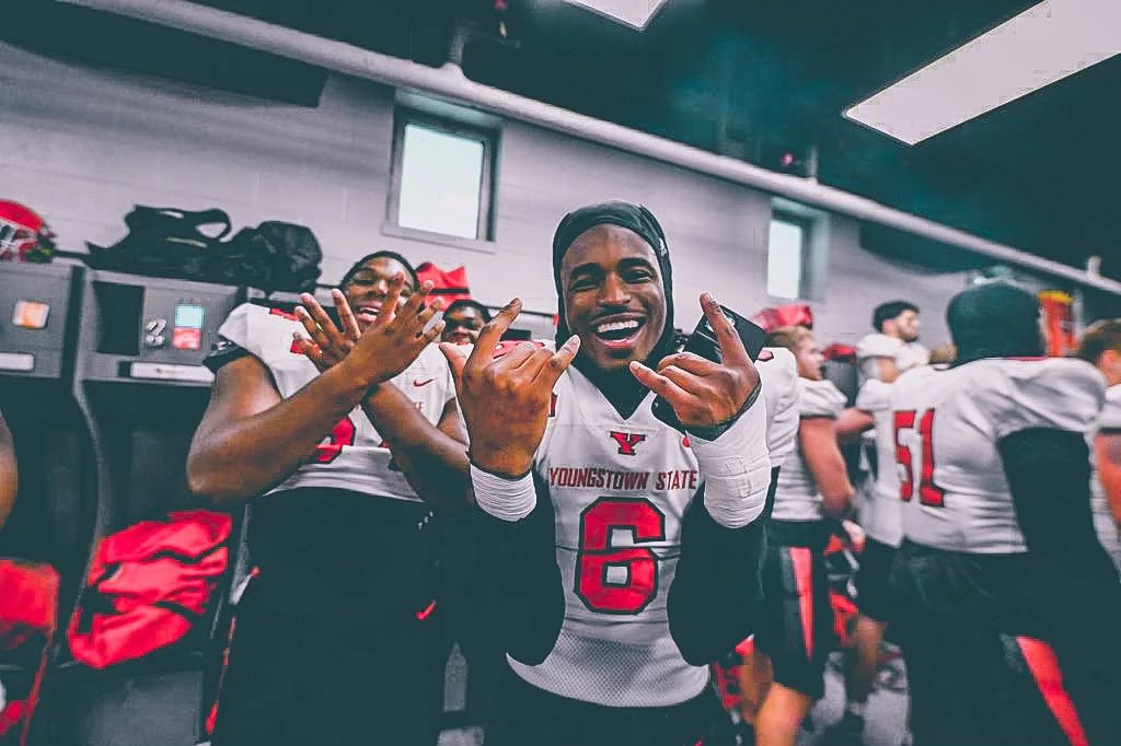 Owen Barry-Wilson (@owenbwilson1) on Twitter photo After a great conversation with <a href="/CoachTVoss/">Trent Voss</a> I’m blessed to receive a D1 offer From Youngstown State University. <a href="/ysufootball/">Youngstown State Football</a> <a href="/WNWarriorsFB/">Westerville North Football</a> <a href="/AllenTrieu/">Allen Trieu</a> After a great conversation with <a href="/CoachTVoss/">Trent Voss</a> I’m blessed to receive a D1 offer From Youngstown State University. <a href="/ysufootball/">Youngstown State Football</a> <a href="/WNWarriorsFB/">Westerville North Football</a> <a href="/AllenTrieu/">Allen Trieu</a>