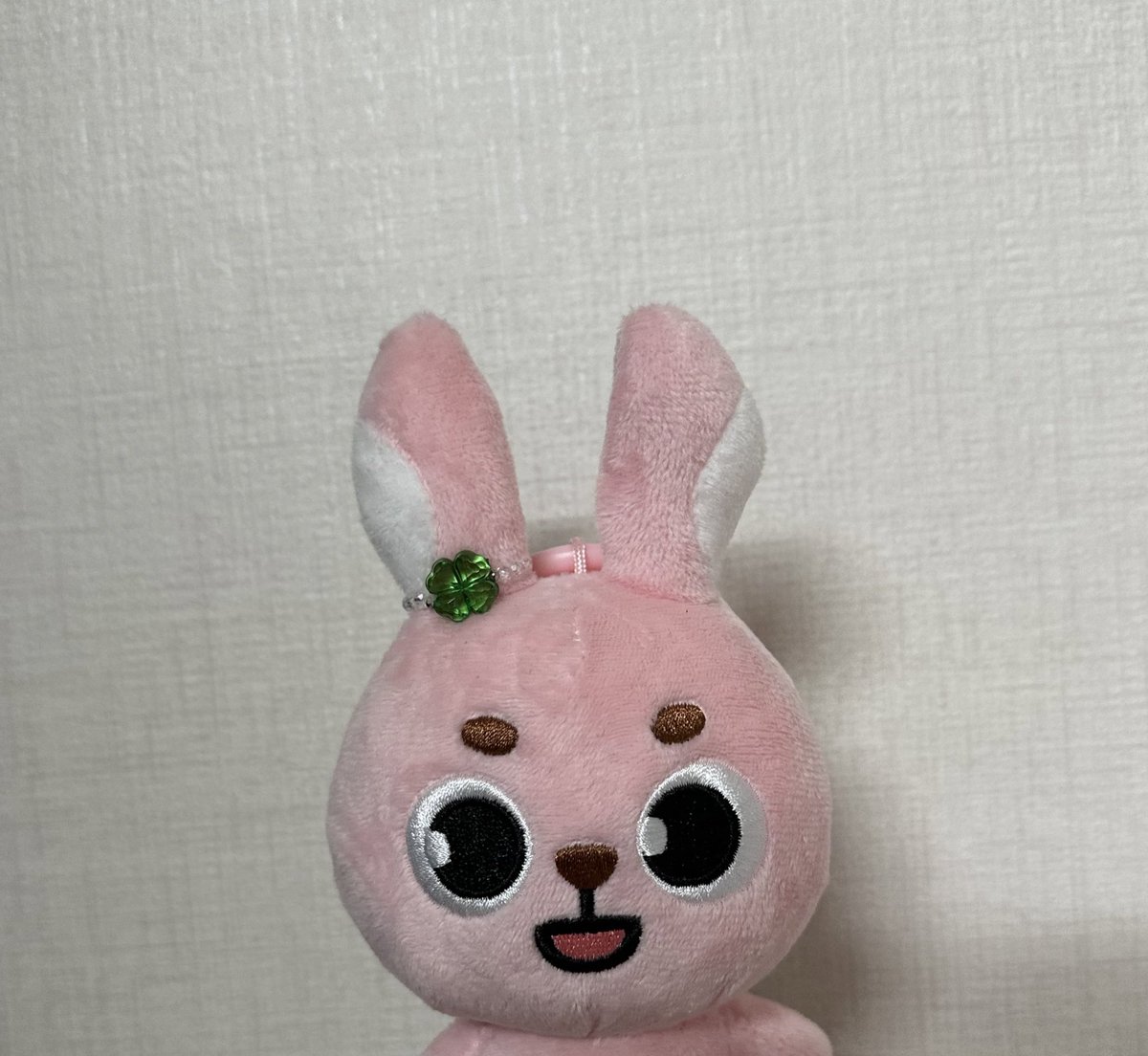 마데 데이 기념 나눔🍀

데니멀즈 귀걸이? or 비즈반지(검지,엄지)사용 가능한 네잎클로버 비즈 반지 나눔 하려고 해요!(막팬 현장 수령 나눔 추가 진행 예정)

RT 참여
당발 6/10 
3명
데이식스를 사랑하는 사람 참여 가능
다음주중 우편 발송 예정

#데이식스 #마이데이 #성진 #영케이 #원필 #도운