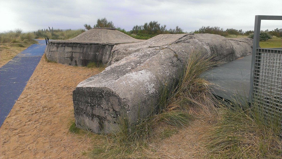 lasermartin's tweet photo. @LapriseMaxime Deuxième guerre mondiale. J'ai eu la chance de visiter la Normandie lors des célébrations de 2014. Tellement d'émotions. Le p'tit gars trippeux d'histoire en moi était sans mots https://t.co/exVIk3F8NV