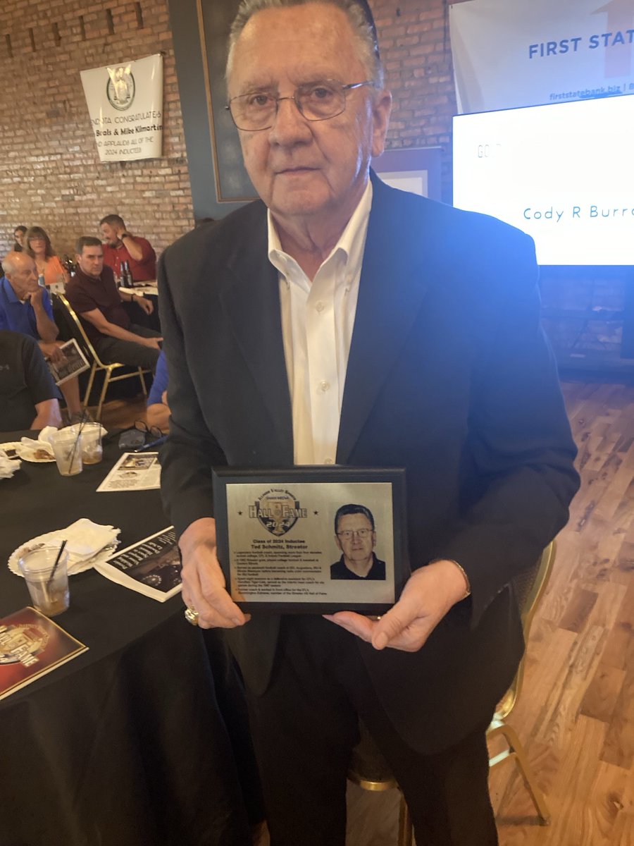 bcrsportsed's tweet image. Streator football great coach Ted Schmitz