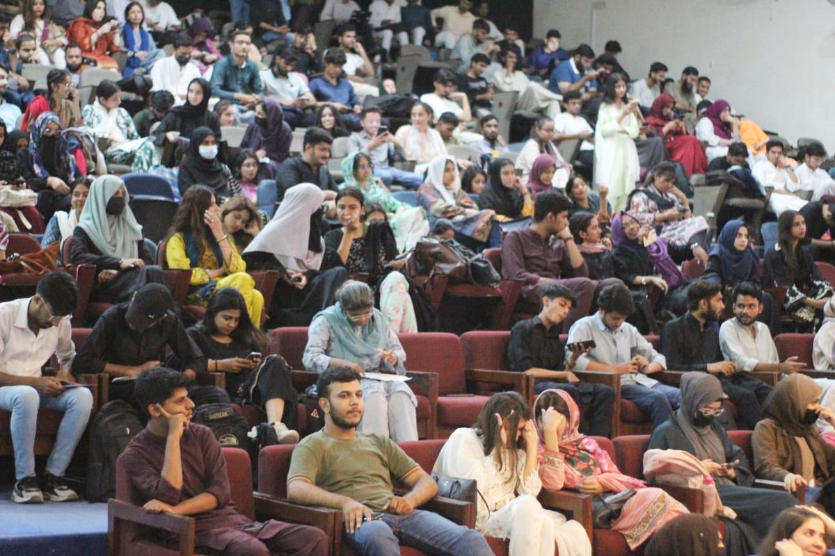 PTCCSindh's tweet photo. PTCCS WNTD'24 | Youth Engagement Dialogue on Tobacco Control was organized at Bahria University by Provincial Tobacco Control Cell @BahriaOfficial #PTCCS #WorldNoTobaccoDay #tobaccofreegeneration #tobaccofreesindh @FCTCofficial @WHO @VitalStrat @khashmi76 @federal_tcc @Apandey_07 https://t.co/4Jn8qgjO7h