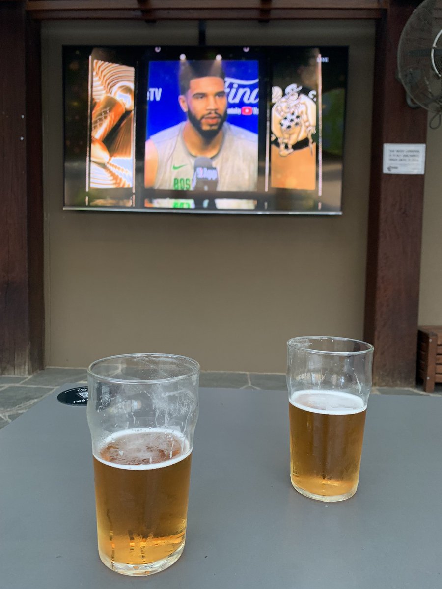 benjic06's tweet photo. NBA day #nba #finals #tradition #GoMavs https://t.co/Uq9CqUNidC