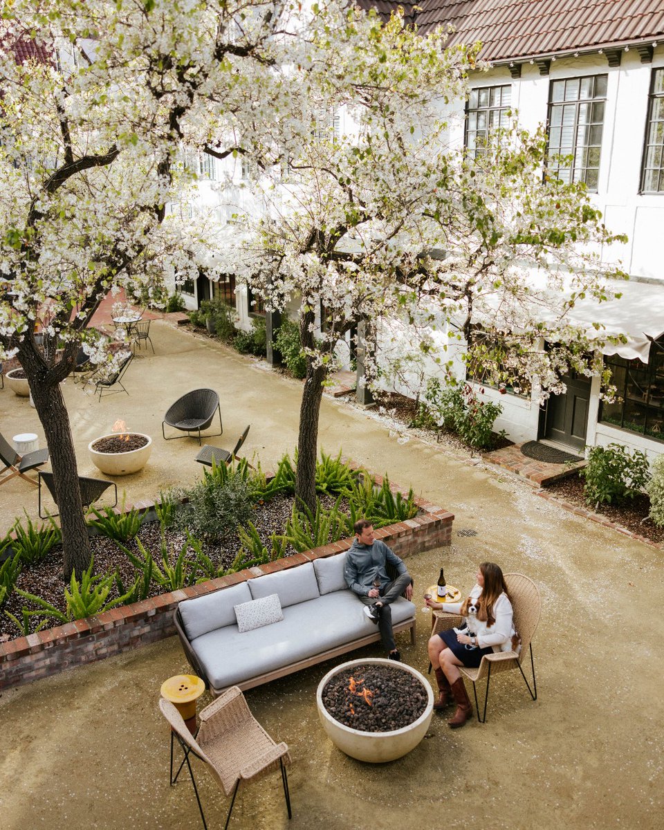 VisitSYV's tweet image. The Landsby is a boutique hotel in the heart of Solvang that makes your stay feel effortless and luxurious. Everywhere you turn are little details worth noticing, from their gorgeous bathrooms to their in-house restaurant, Mad &amp;amp; Vin. Book your stay today: bit.ly/3UNbdoZ