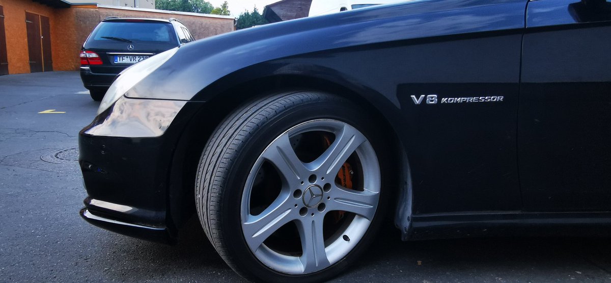 hakantaskoyantc's tweet photo. #mercedes #amg #mercedesamg 
#carwrapping #folierung #carstyling #hakantaskoyantc #berlin #cardesigned #cardesign #cardesigner #tuning #tuningcar #farbenoo #scheibentönung #karosserie #instandtsetzung #felgen #felgenreparatur uvm https://t.co/izIFUB4qA2