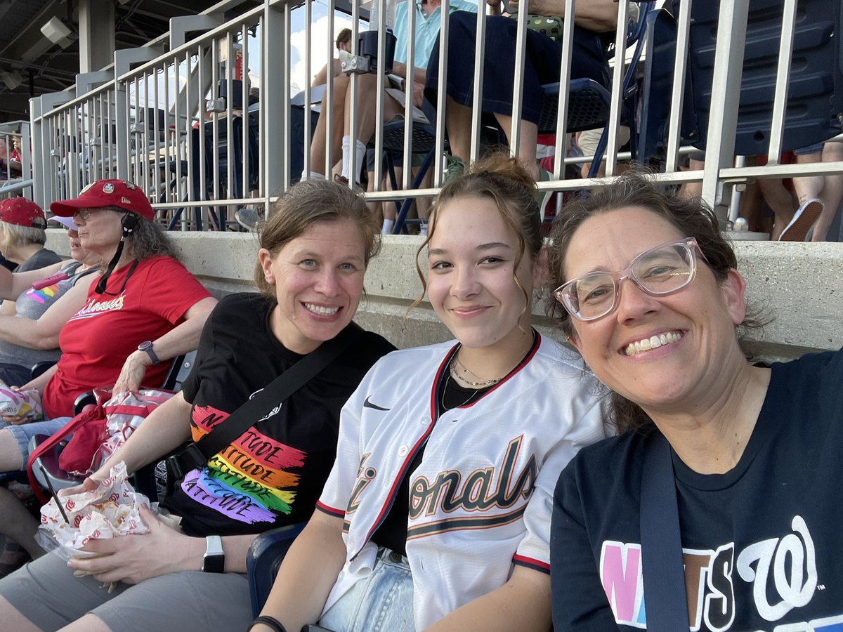 vandygirl1998's tweet photo. #FeetsAcrossDC #FeetsAcrossMLB #NightOut @Nationals https://t.co/7aocZJDdzB