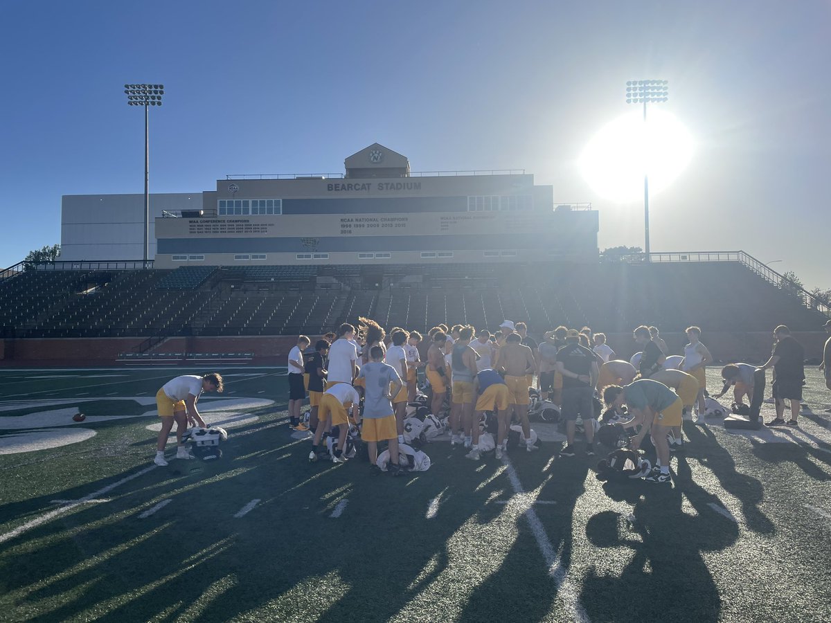 Jake Horn tweet media