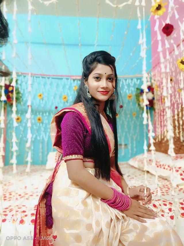 shalinigudiya's tweet photo. काश मेरे लिए भी ऐसा सज....के तैयार होता 🤭🙈😘
लगता है किसी ज्योतिषी से पूछना पड़ेगा?
😊💐☺️
शुभरात्रि
Good Night
#goodnightdearfriends https://t.co/XZSfpGHANP