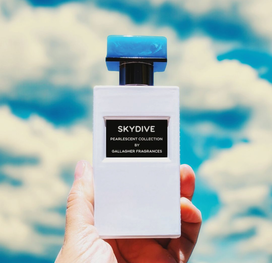artofperfume's tweet photo. NEW! NEW! NEW!
#sotd #JuneCollection #nicheperfumery #discoverwithOlfactif
โผ๏ธ Scent: Skydive
๐ข House: Gallagher Fragrances
๐๐ป Perfumer: Daniel Gallagher
โฅ๏ธ Featured in: June Collection | A Playground Called Monaco | Women & Deluxe Box
https://t.co/tqh4cAfciv https://t.co/mMsRwaPIdF