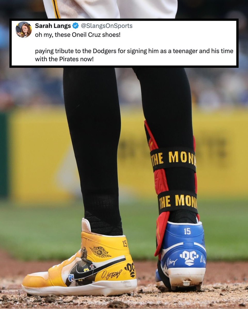MLB's tweet photo. Baseball really is the best. 💙💛 https://t.co/SZu7JW716i