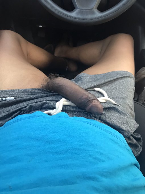 I&rsquo;m still around just hanging out.. ready to make some new 📸🎥🎞 https://t.co/Fo8Gqts3uG