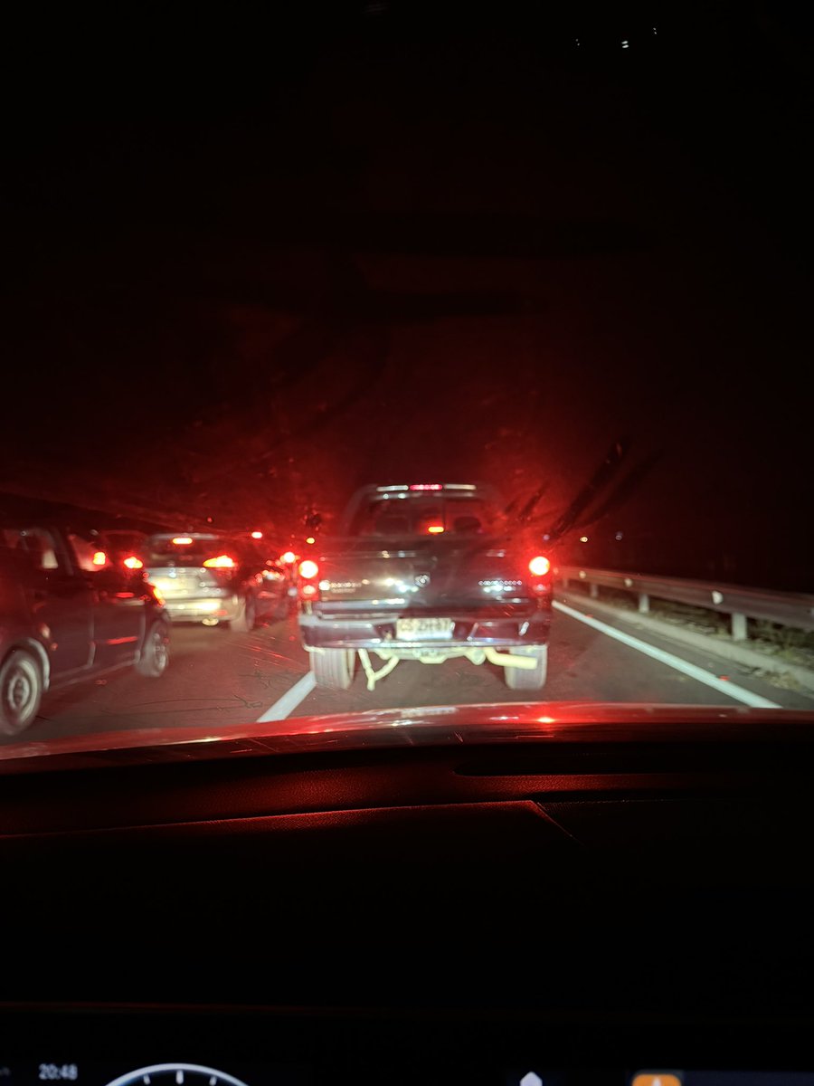 newpablo's tweet photo. Taco por accidente en Ruta 68 altura Casablanca @sitiodelsuceso https://t.co/0lov6JIbzF