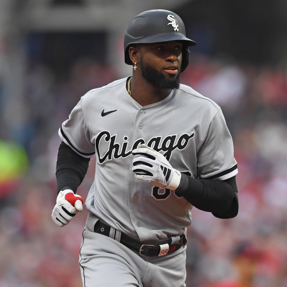 BRWalkoff's tweet photo. The White Sox are 'actively seeking packages' for Luis Robert Jr., per @JonHeyman https://t.co/hH1nZzol8A
