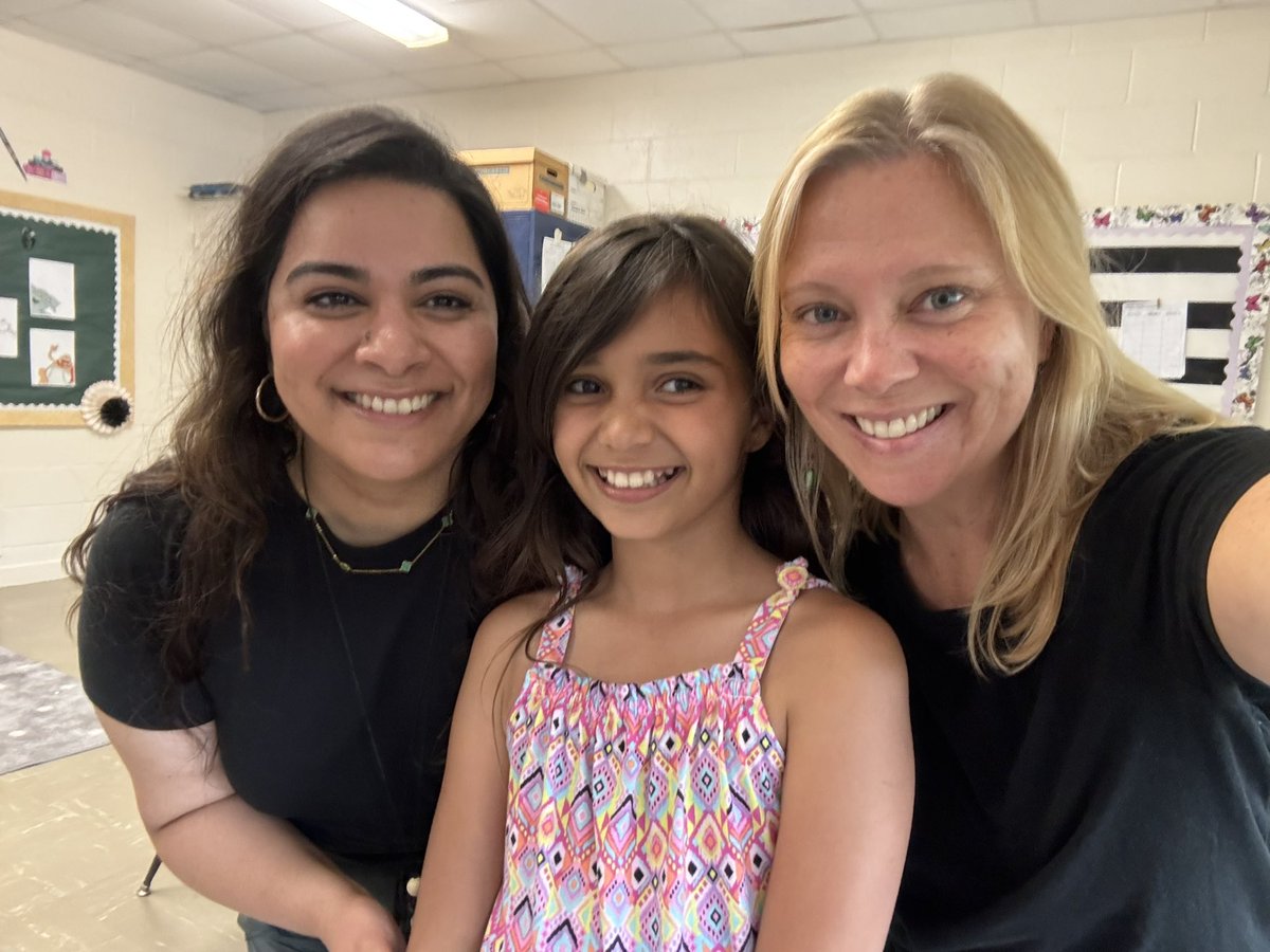 Miss_Sodhi's tweet photo. Bidding farewell to these cuties as they are off to new adventures 🥹#MultilingualLearners #OTES #spartanlegacy @MsSarahSLP https://t.co/2qaEz4qO67