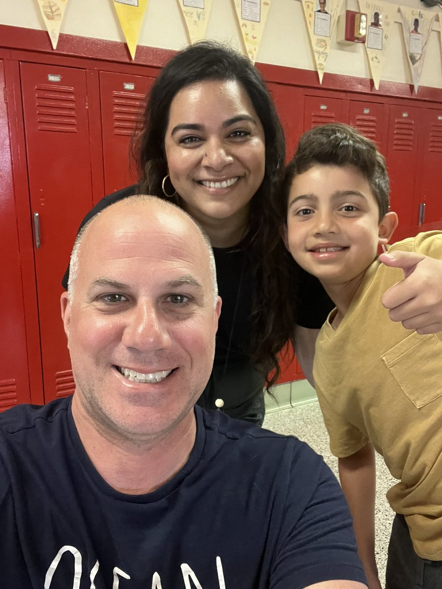 Miss_Sodhi's tweet photo. Bidding farewell to these cuties as they are off to new adventures 🥹#MultilingualLearners #OTES #spartanlegacy @MsSarahSLP https://t.co/2qaEz4qO67