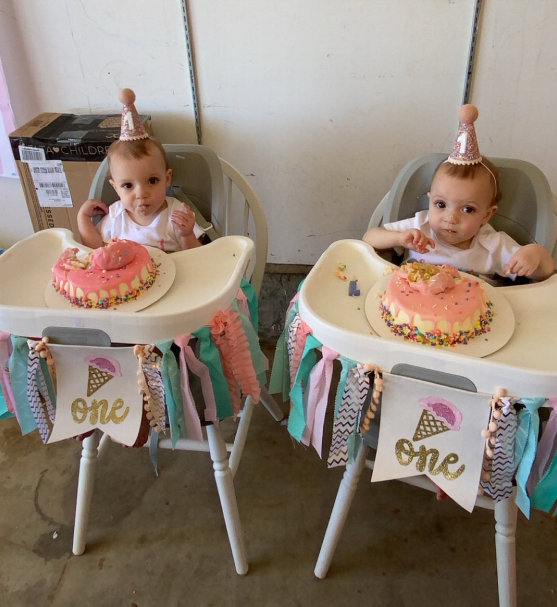 stacymunson24's tweet photo. Happy birthday Maelyn &amp; Jaelyn! One whole year of loving you two sweet peas has gone by in a blink! #twins #greatauntie #oneyearold https://t.co/1hGSuGbk0J