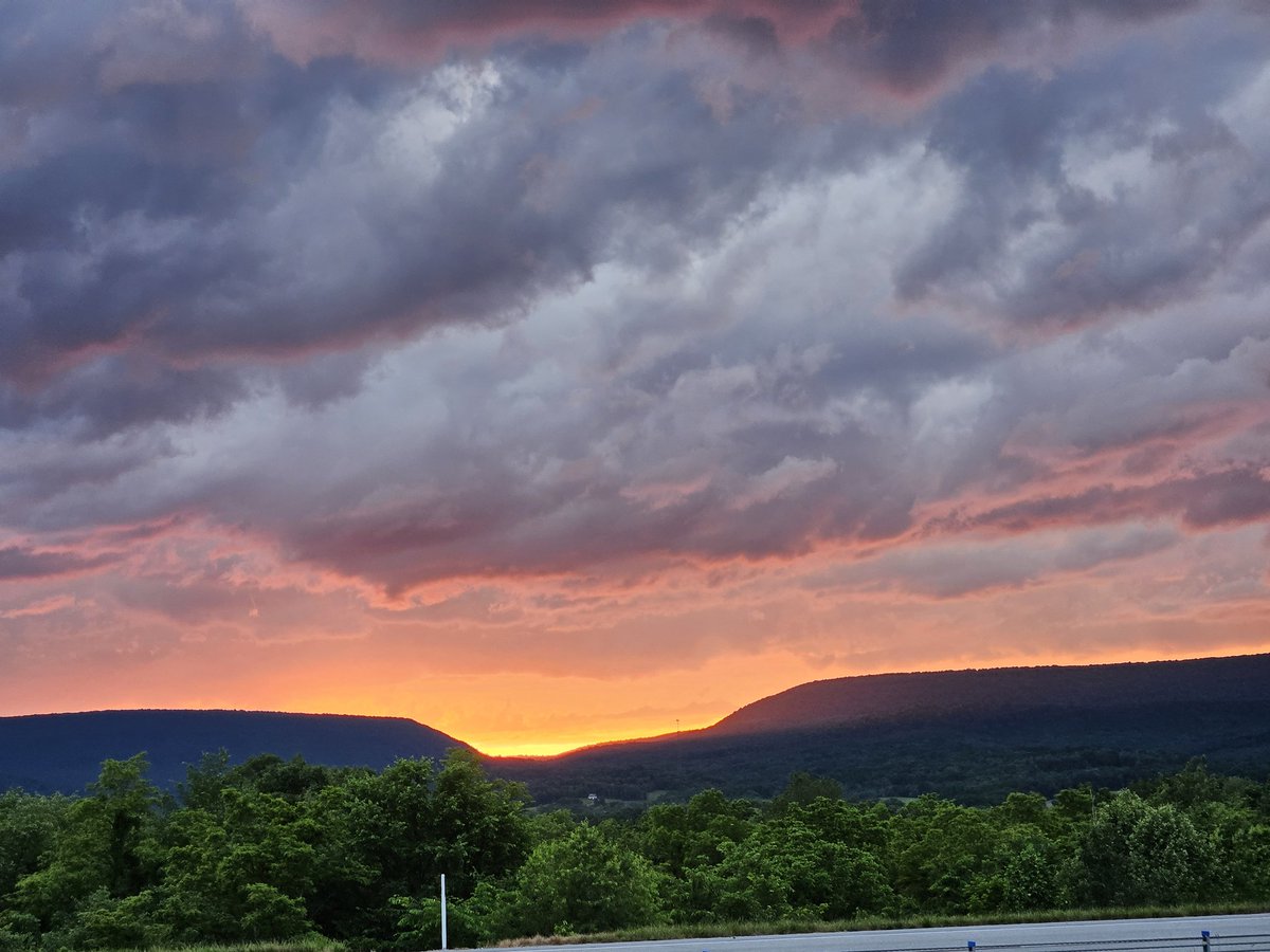 The calm before the storm 🌄⛈️