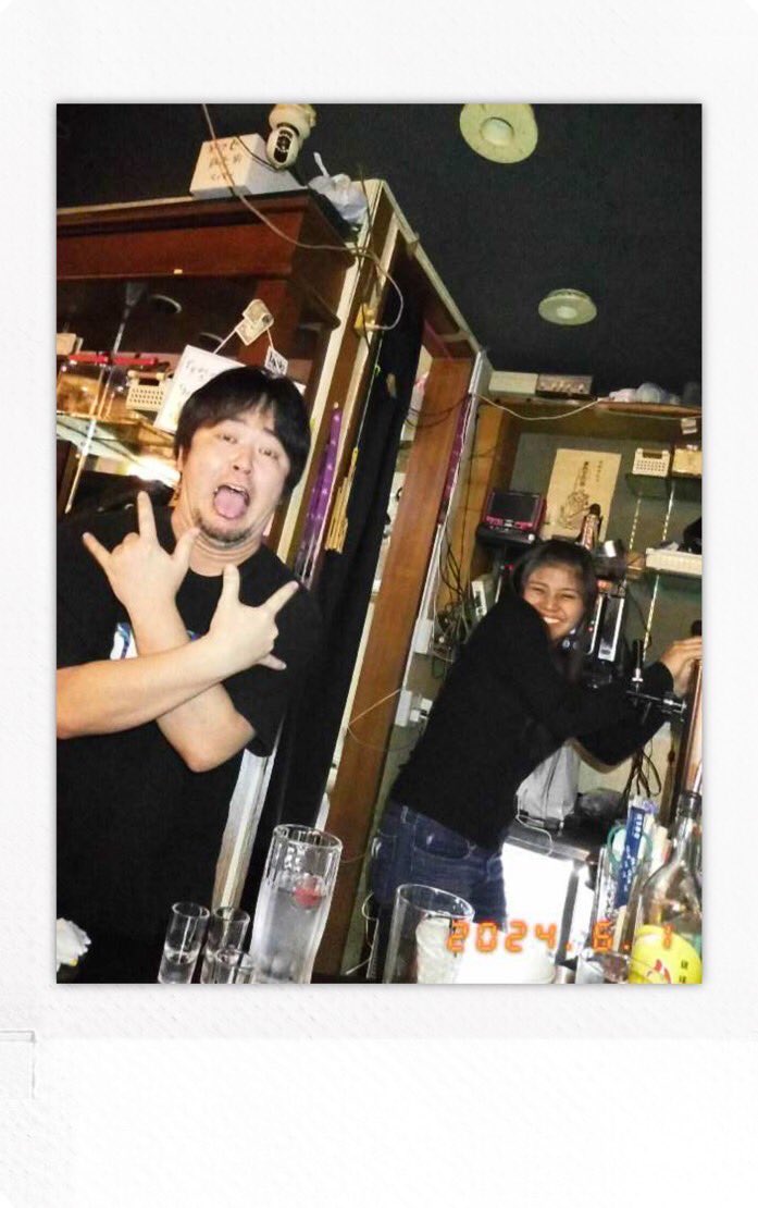 gorilla_bar_'s tweet photo. おはようございます！！
今日から週末に入りますね〜���️

週末にゴリラバーどうですか？
割引や先月から引き続き女性飲み放題無制限！！や、梅雨の時期、雨の日限定でTAXI500円キャッシュバック💰など！
※領収書が必須になります。

楽しく飲みたい！ゲーム、ダーツを楽しみたい！方はぜひ週末ゴリラへ https://t.co/bH7oNUe25r