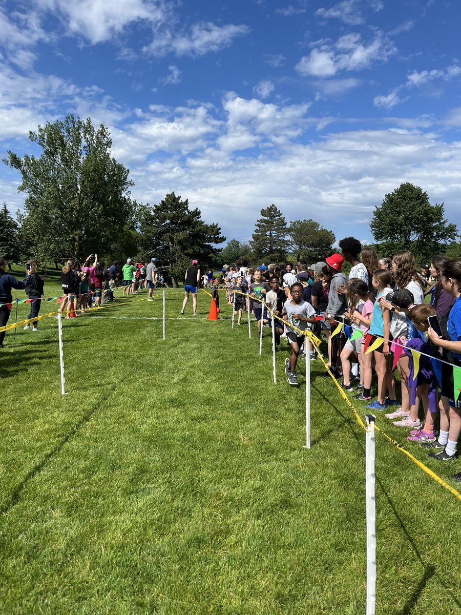 The day was perfect for the 2024 KDM Classic Cross Country Race!  Over 1700 runners, 80 staff from 30 schools participated!  Resiliency, determination and support for each other were on full display!  Thank you coaches and volunteers! <a href="/WCDSBAthletics/">WCDSB Athletics</a> <a href="/WaterlooCDSB/">Waterloo Catholic DSB</a>