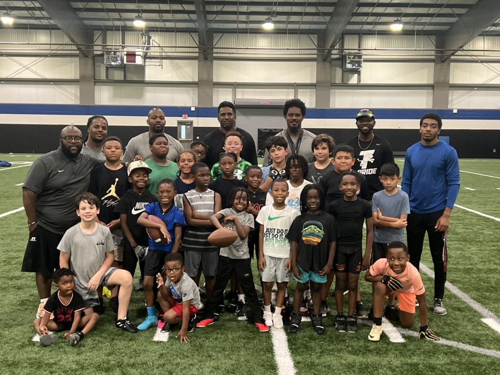 Big thanks to the parents that brought their kid out to the Lions football camp.  I can say that the guys had lots of fun. <a href="/rashaun_woods/">Rashaun woods</a> <a href="/J_MOtivated/">Jayme Moore</a> <a href="/Lewis3Trey/">Trey Lewis</a> <a href="/LionelWrenn/">Lionel Wrenn, M.ED, RAA</a> <a href="/PhilHicksETFS/">Phil Hicks</a> <a href="/BrandonOSports/">Brandon Ogden</a> <a href="/CallierPhillip/">Coach Callier</a> <a href="/RashadJJackson/">Rashad Jackson</a>