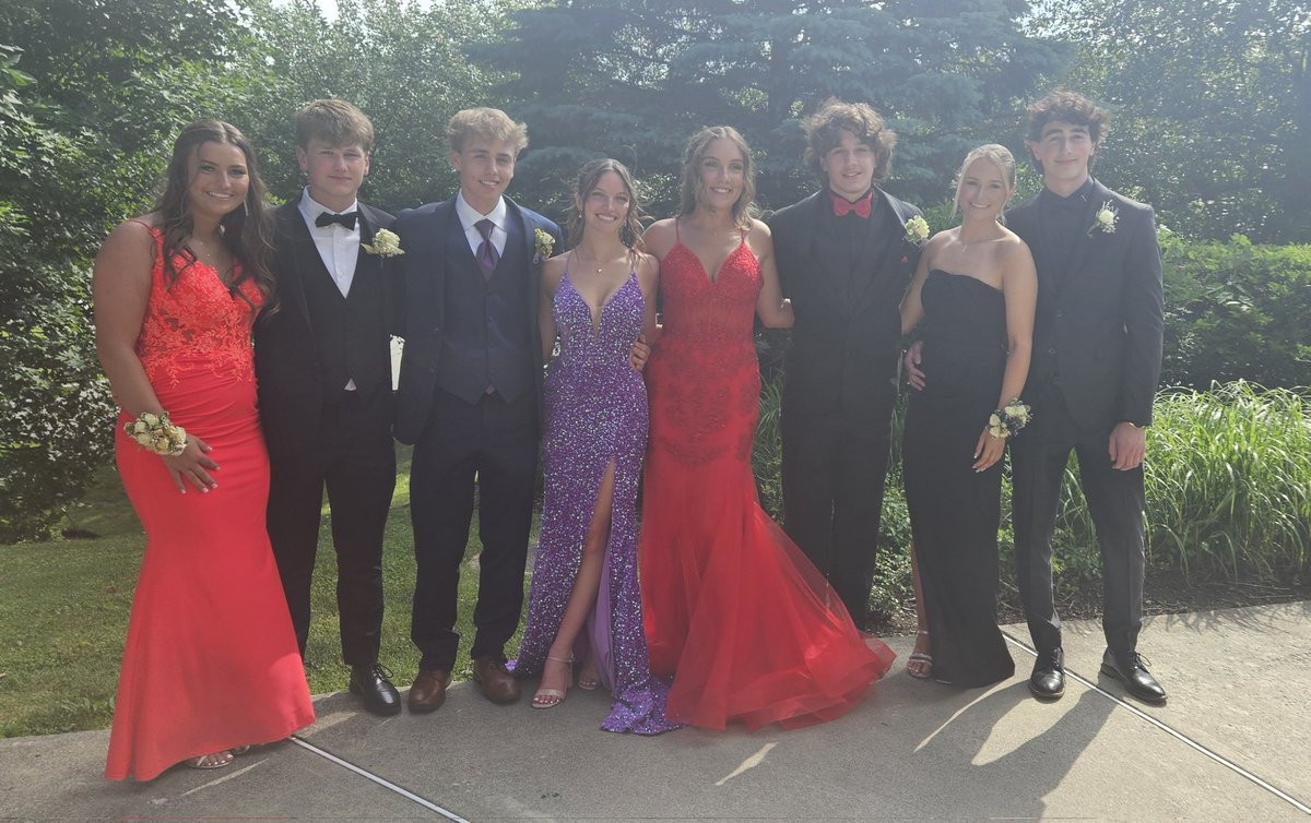 WM boys cleaning up for Senior Prom!
<a href="/WMAthleticDept/">WMAthletics</a>