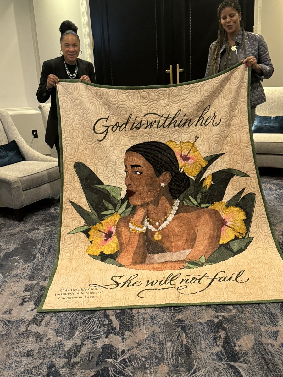 DID YOU SHAKE MY HAND?! tweet media