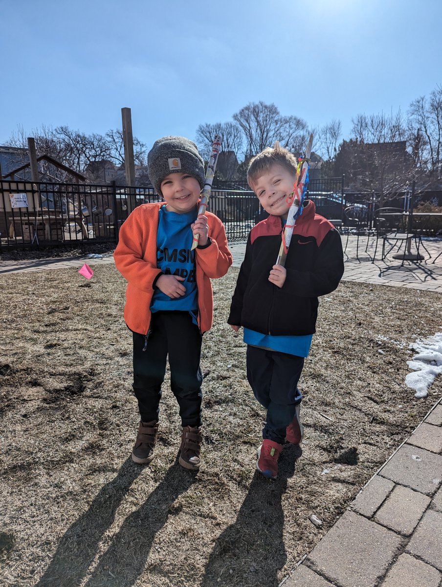 CMSMPlay's tweet photo. Whirlwind Explorations Camp - Join special guests from 3M to explore how things fly, rocket building, pop bottle launches, chemical reactions, sail boat races, parachutes, wind chimes and so much more! Learn More about Whirlwind Camp and Scholarships: https://t.co/1VVfAbpGst https://t.co/Q4oM3p3X5k