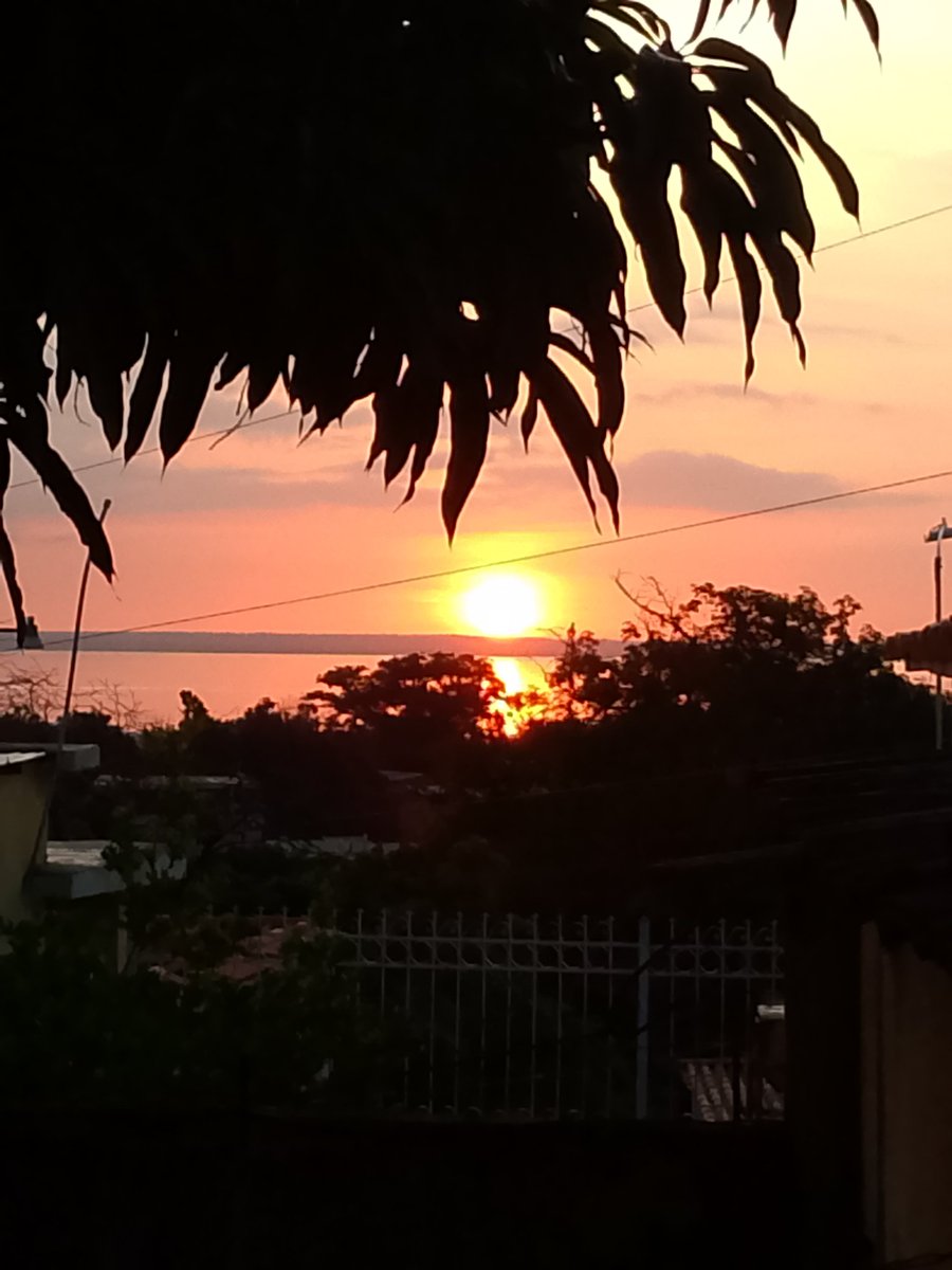 MeteoZuliaReal's tweet photo. Así Amaneció en #Maracaibo
#06Jun2024
#SunSet #sunrise #Sun #Clouds #sunriselover #SunsetLovers #cloudslovers #Storm #StormHours #Thephotohour https://t.co/RDvTIdDCIC