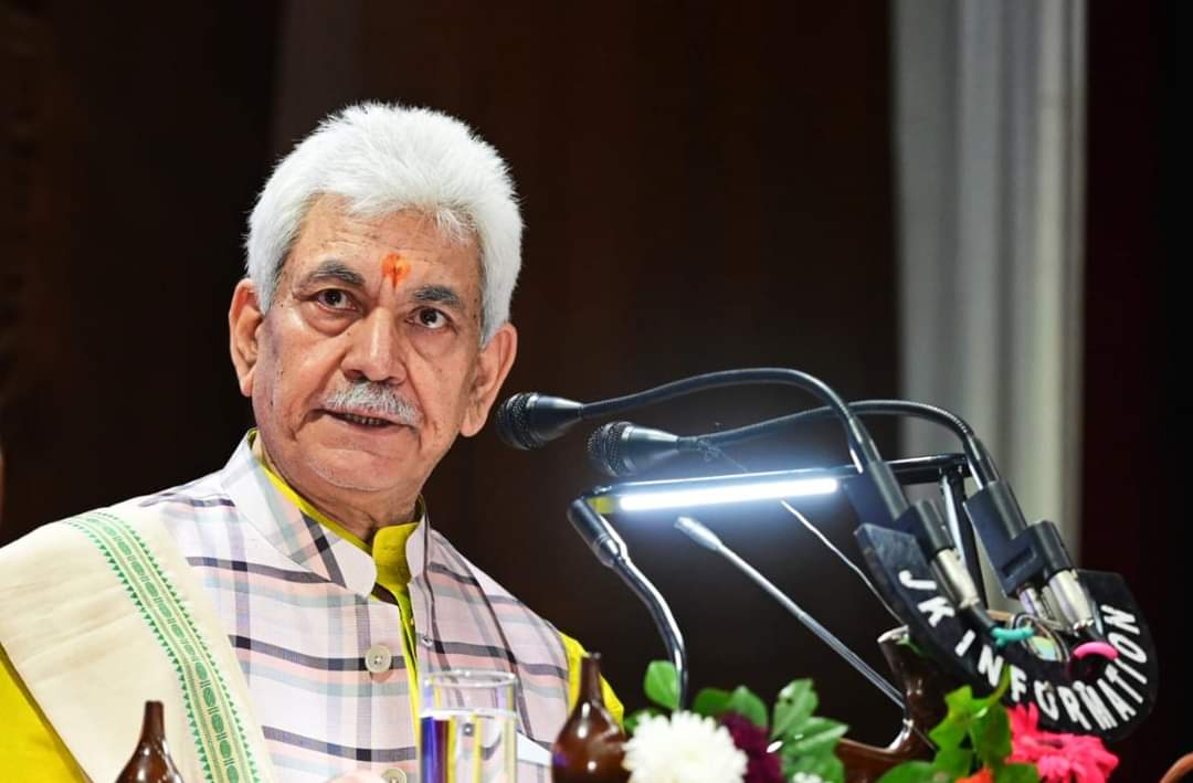 majid_yase16888's tweet photo. Kudos to LG Shri Manoj Sinha for transforming J&amp;K's administration with his commitment to eliminating corruption. While much progress has been made, continued vigilance and decisive action are needed to root out the remaining corrupt elements. #CorruptionFreeJK #GoodGovernance https://t.co/t0Cq3Q0xMs