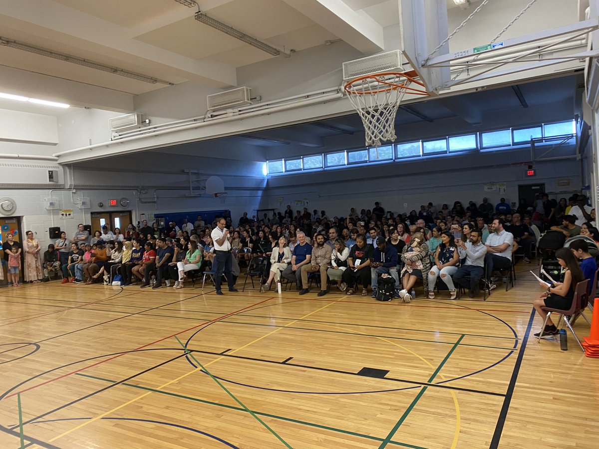 LesconSchool's tweet photo. That’s a wrap! Our Spring Concert was a huge success. Thank you to staff, students and families for making this night so memorable! @tdsb @LC2_TDSB https://t.co/qZ4jof68nN