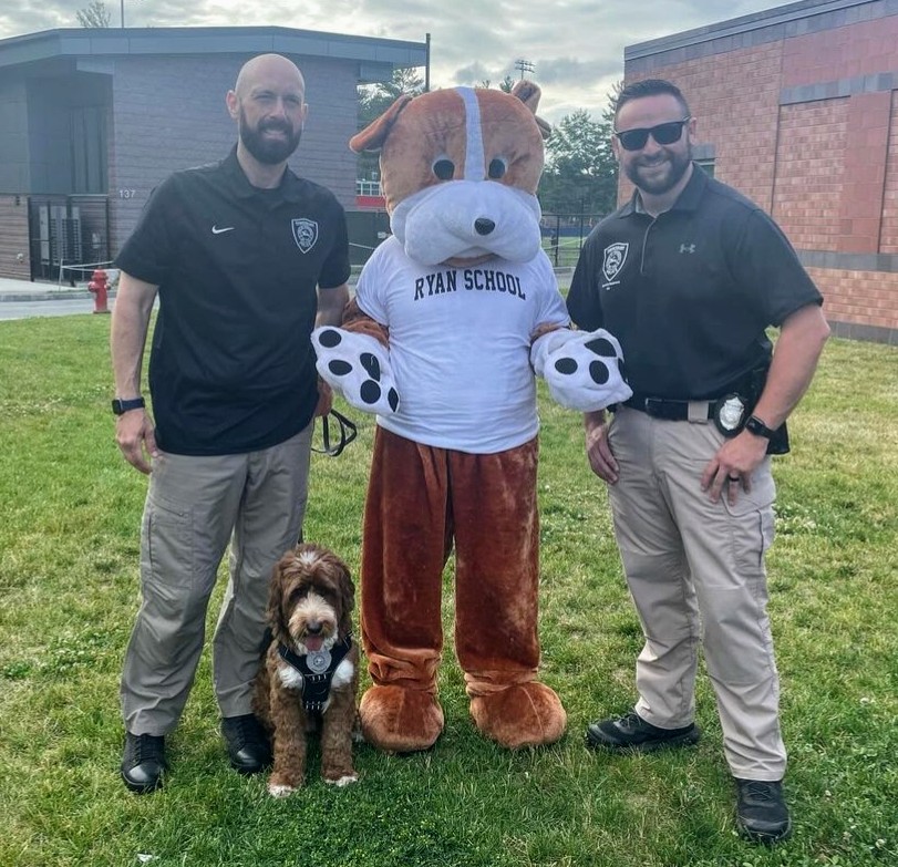 TewksburyPD's tweet photo. SRO’s Hanley and Bjorkgren, with Officer Jones from the Community Engagement Unit would like to thank the Ryan School PAC for including us in their “Move Up” celebration as students celebrate moving on from the Ryan to middle school!  #moveup #middleschool #communityengagement 
TPD118