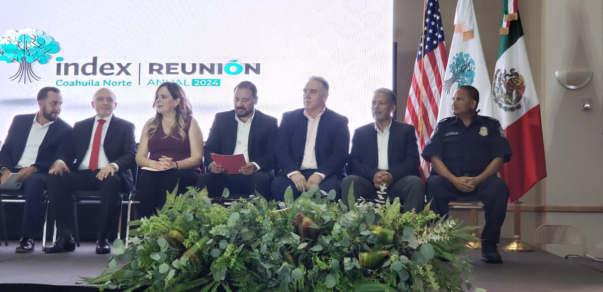 SETRA_COAH's tweet photo. Con la representación del Gobernador @manolojim, la Secretaria del Trabajo, @ZogbiNazira, dio un mensaje para inaugurar la Reunión Anual de INDEX Piedras Negras https://t.co/Q5MqodD8zH