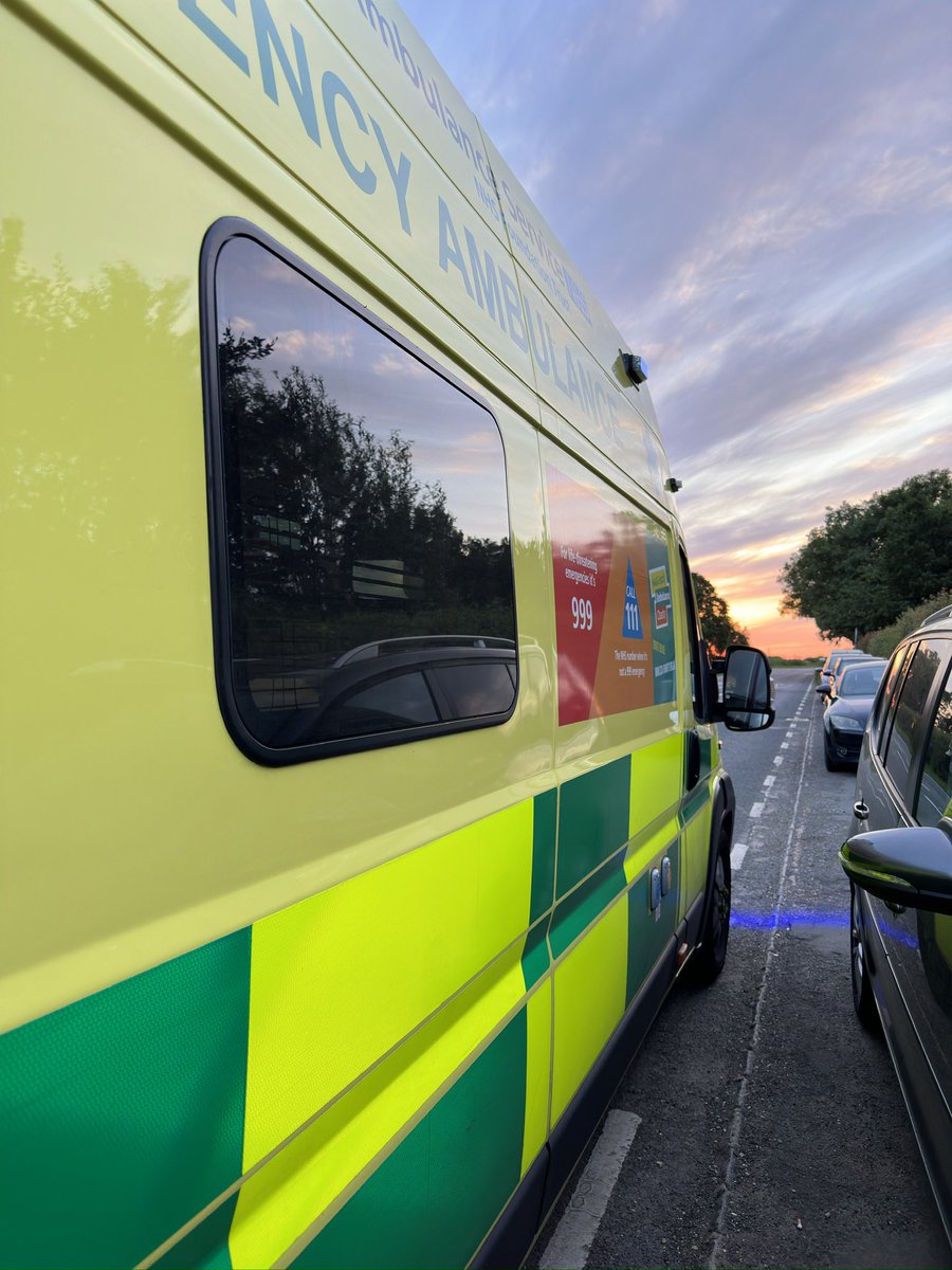 6 months ago, I took a leap of faith and moved away from home and ambulance services. Looking back, the best decision I’ve made. Really goes to show how much you can blossom when you take yourself out of your comfort zone. #paramedic #ambulanceservice