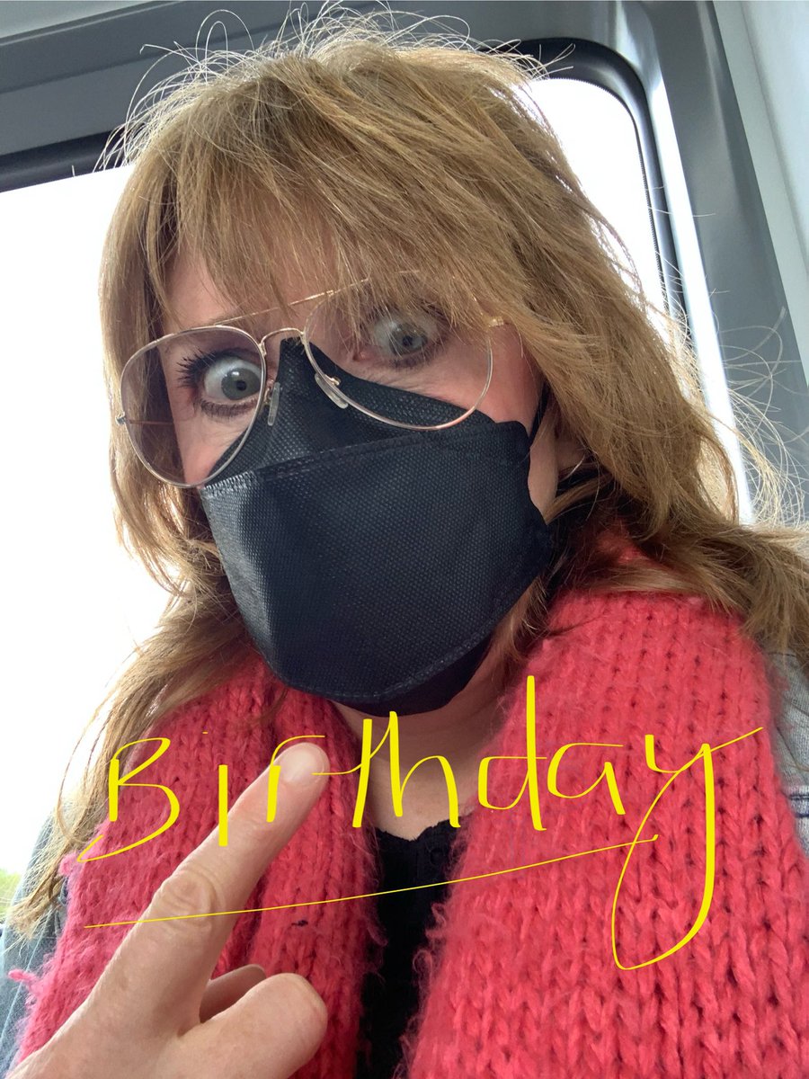 Geraldine Quinn (geraldinequinn.bsky.social) tweet media