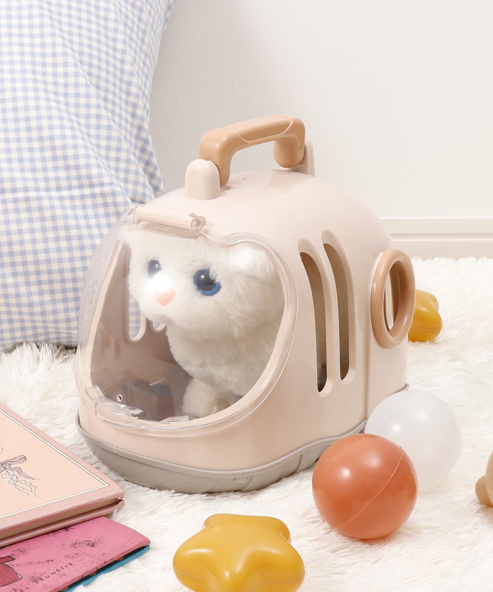 3COINS_news's tweet photo. 人気商品再入荷📢

ぬいぐるみのおうち
800円（税込880円）
対象年齢：6歳以上

3COINSで販売中の動くぬいぐるみがぴったりサイズ♪

▼商品詳細はこちらから
https://t.co/Q1BSgymt3N
#3COINS https://t.co/jeo1dyLVo5