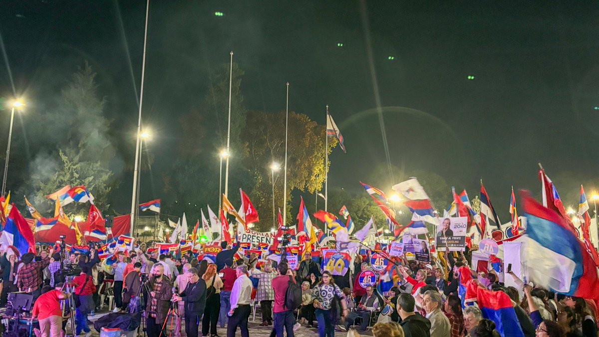 Hermoso acto de <a href="/Frente_Amplio/">Frente Amplio</a> en Paysandú vamos por un Uruguay para toda su gente.A militar el triunfo!!  El 30.06 votamos!!