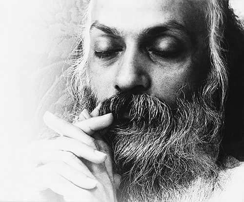devanaman's tweet photo. "Meditation is not a question of doing. Once you understand it, then it is a simple thing that becomes part of you. It is not that you meditate, but whatsoever you do has something of meditation-in it." -  Osho 

🌾 Good morning

#osho #meditation https://t.co/FjTnKXD6ei